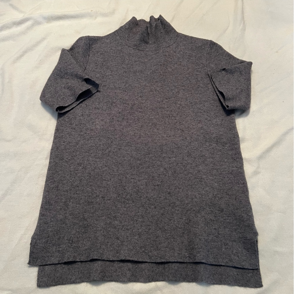 Zara knit mock neck 3 quarter sleeve sweater. Size medium